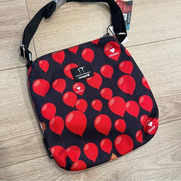 NWT Loungefly X Warner Bros. It Heart Derry AOP Passport Bag ITTB0001 - Picture 4 of 5